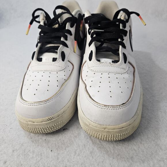 NIKE AIR FORCE Men Sz 10 Black Trim White - Picture 4 of 7